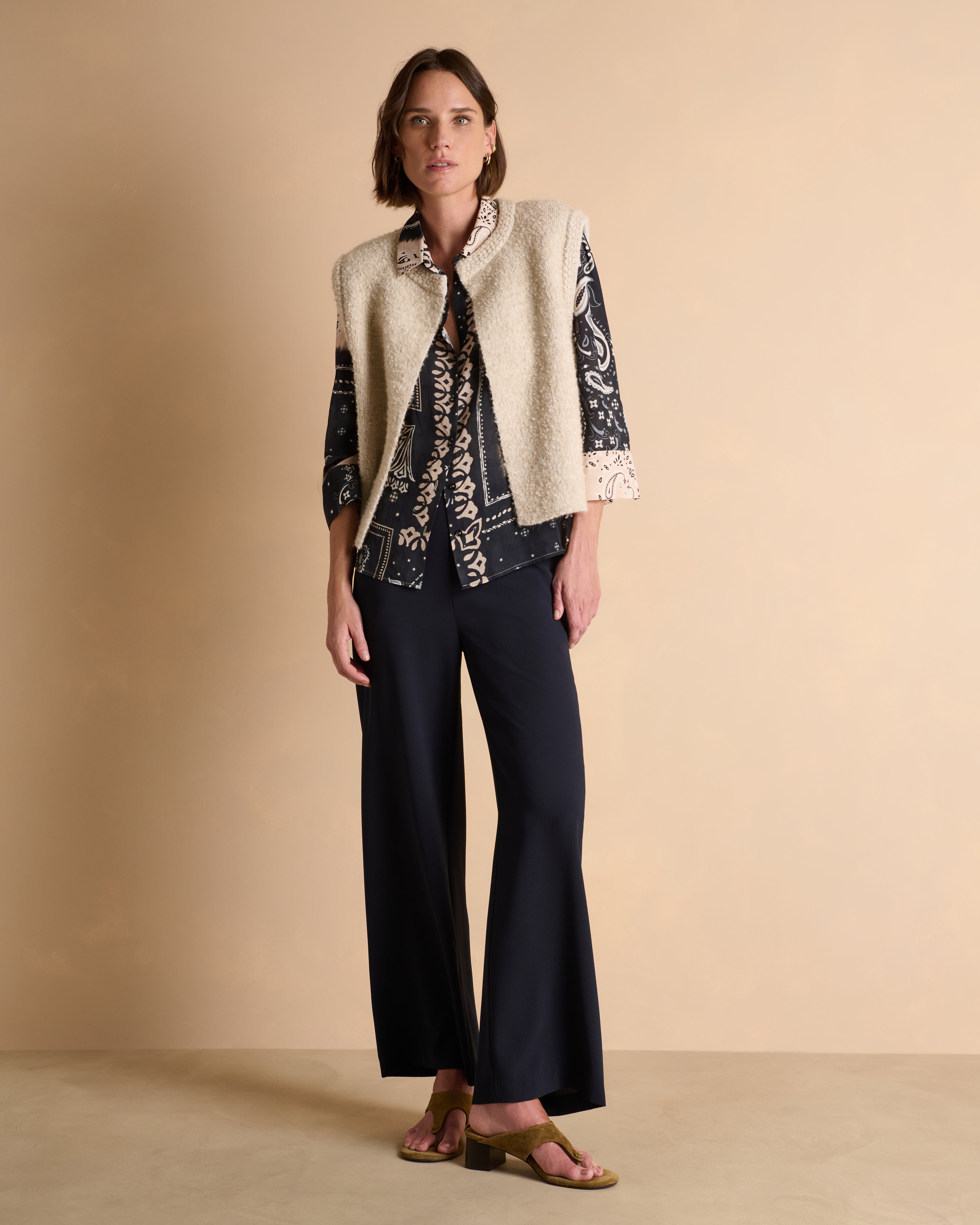 Pantalon noir large et fluide PORTOROSSO14/14019/500