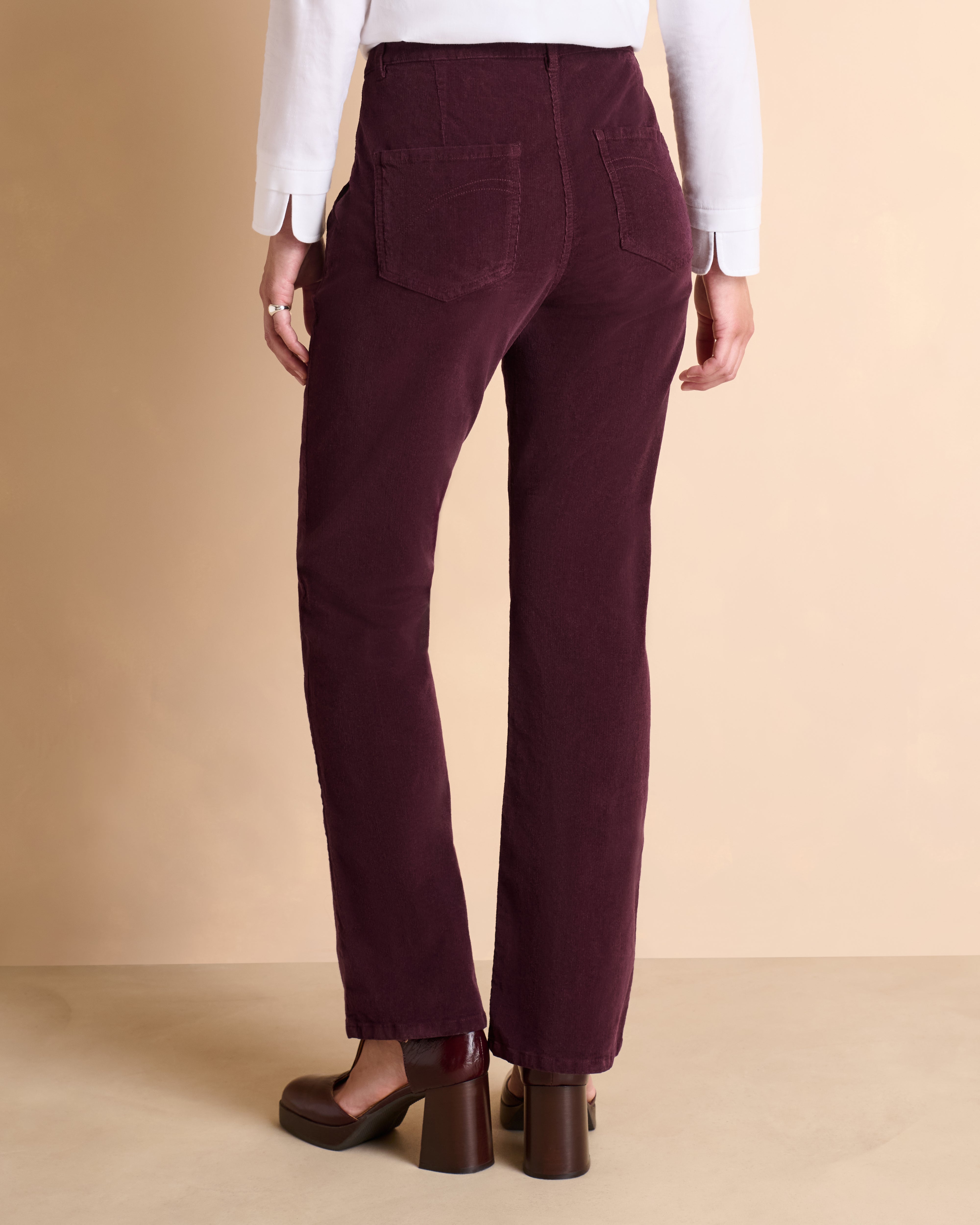 Pantalon bordeaux coupe droite en velours
