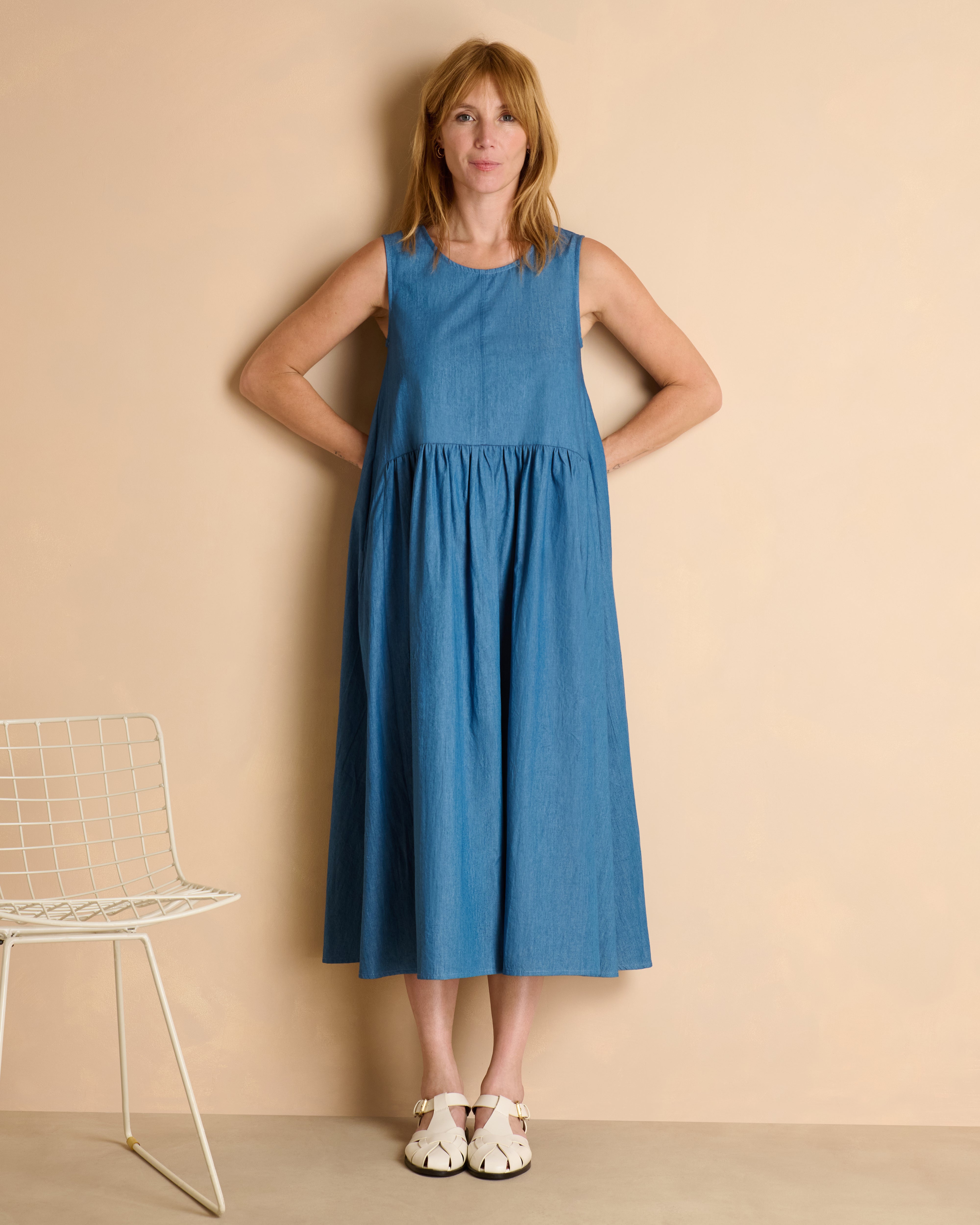 Robe longue bleue sans manches ROMANA/13337/296