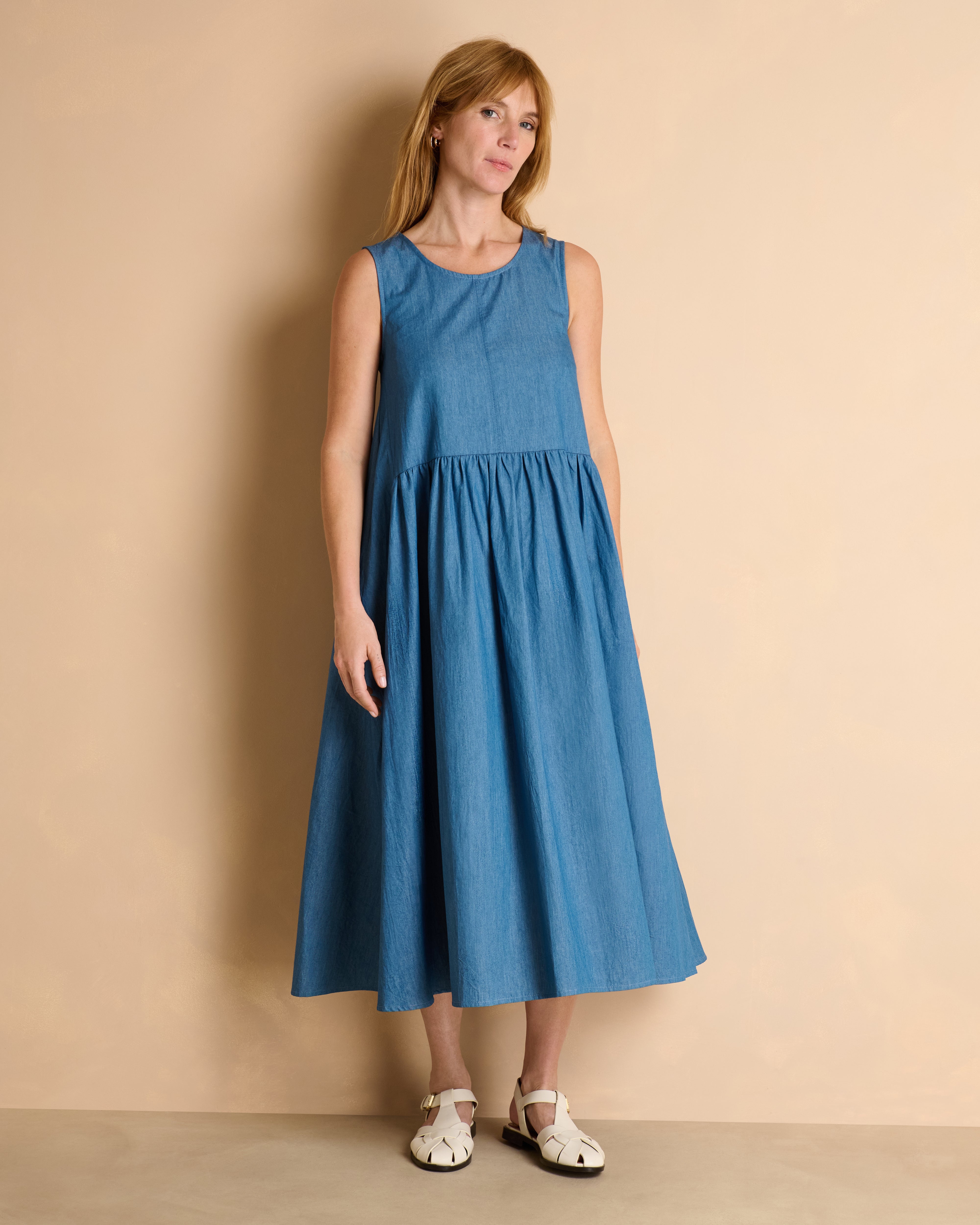 Robe longue bleue sans manches ROMANA/13337/296