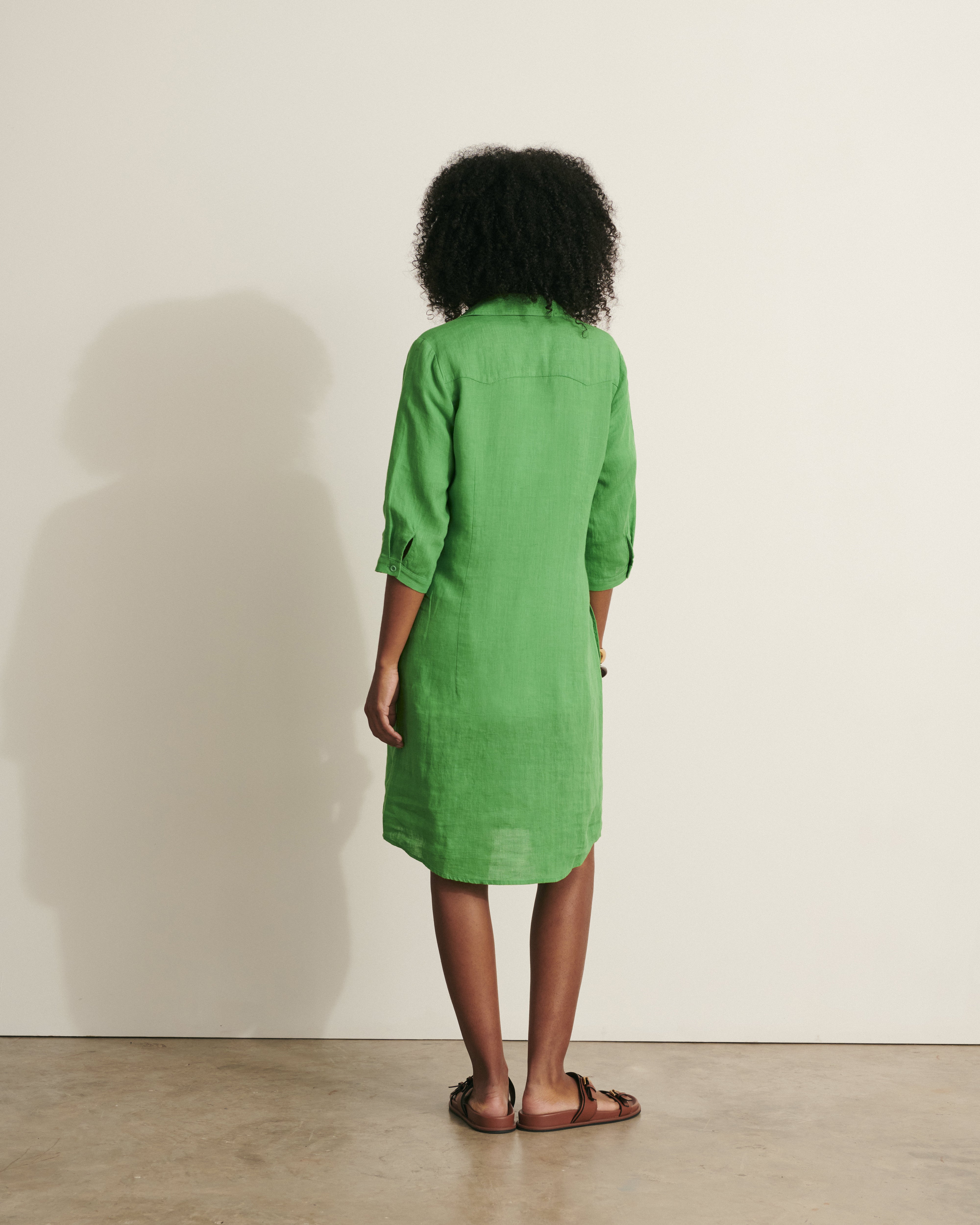 robe chemise verte en lin lavé