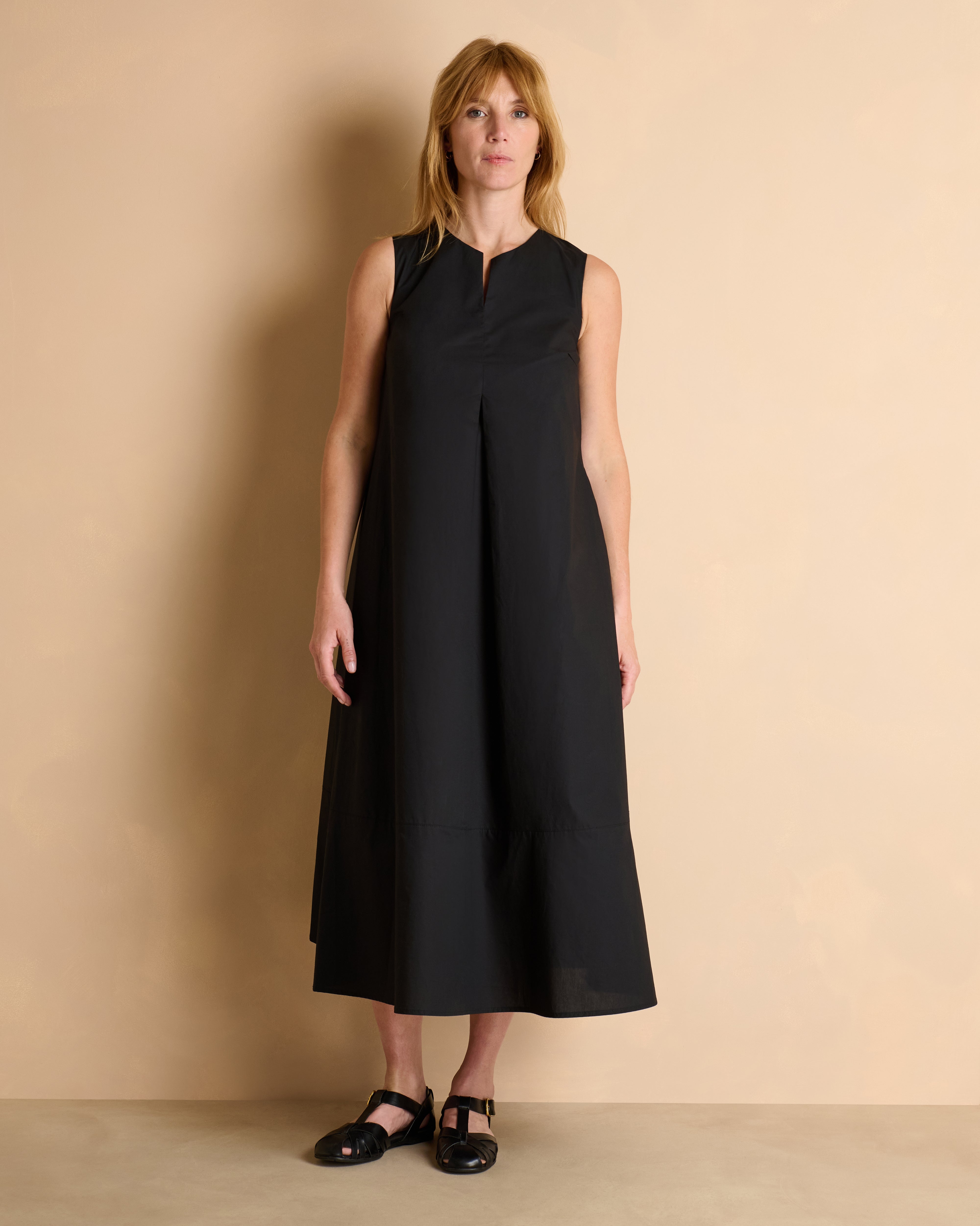Robe longue noire sans manches ROSITA/13339/500