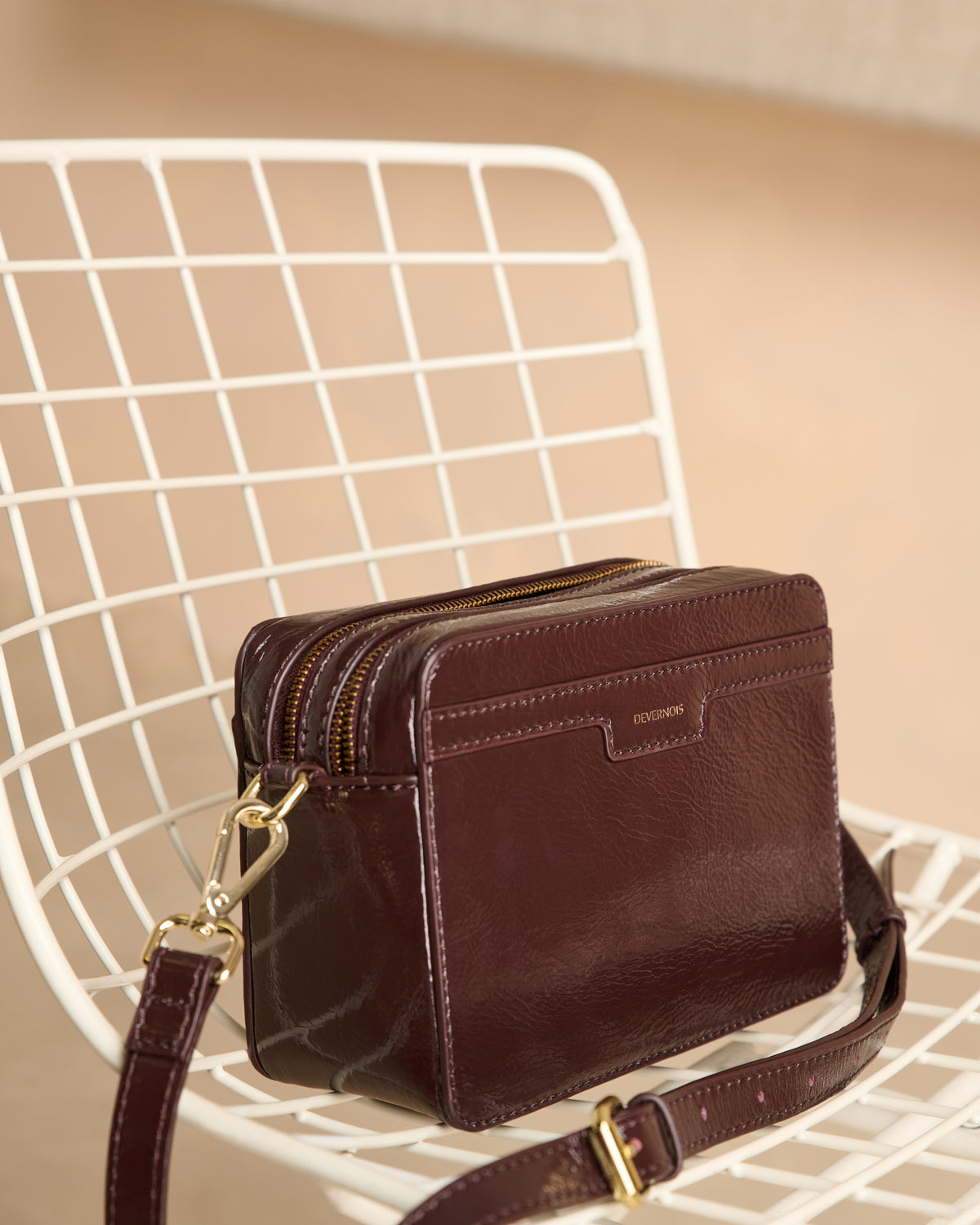 Sac bandoulière bordeaux rectangulaire en cuir de vachette