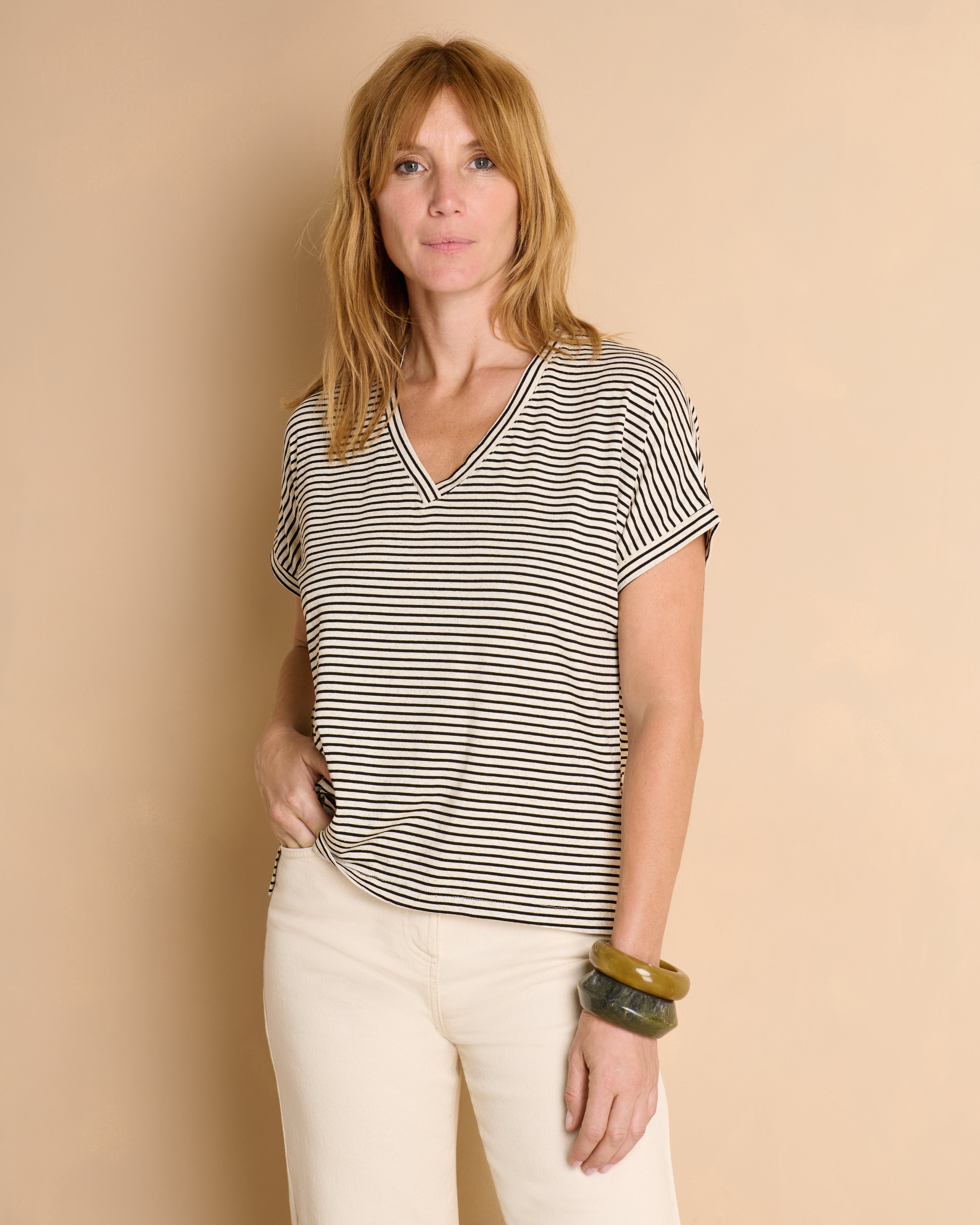 Tee-shirt à rayures noires manches kimono et col V en jersey de viscose lin stretch