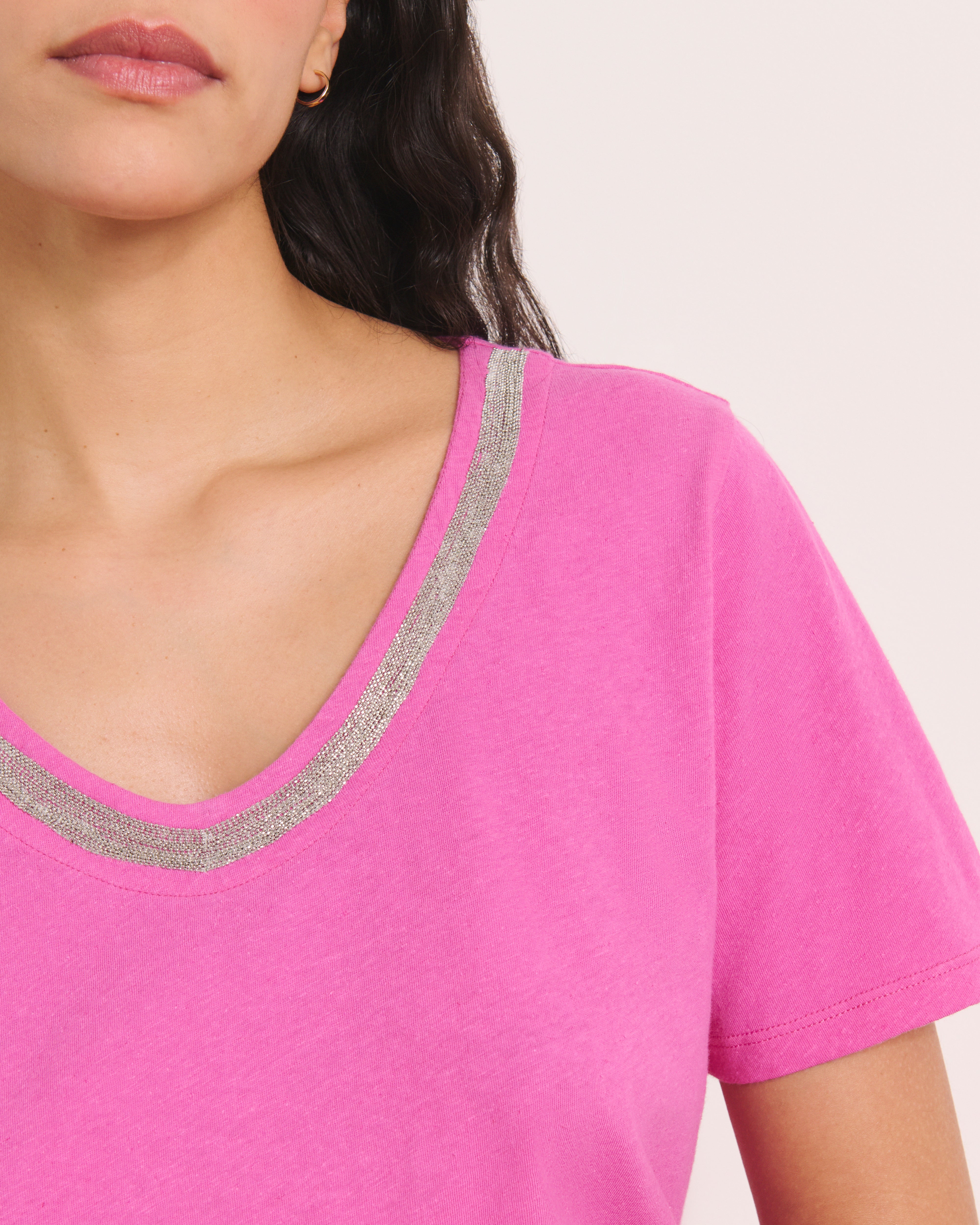 Tee-shirt rose encolure V TZATZIKI/13202/394