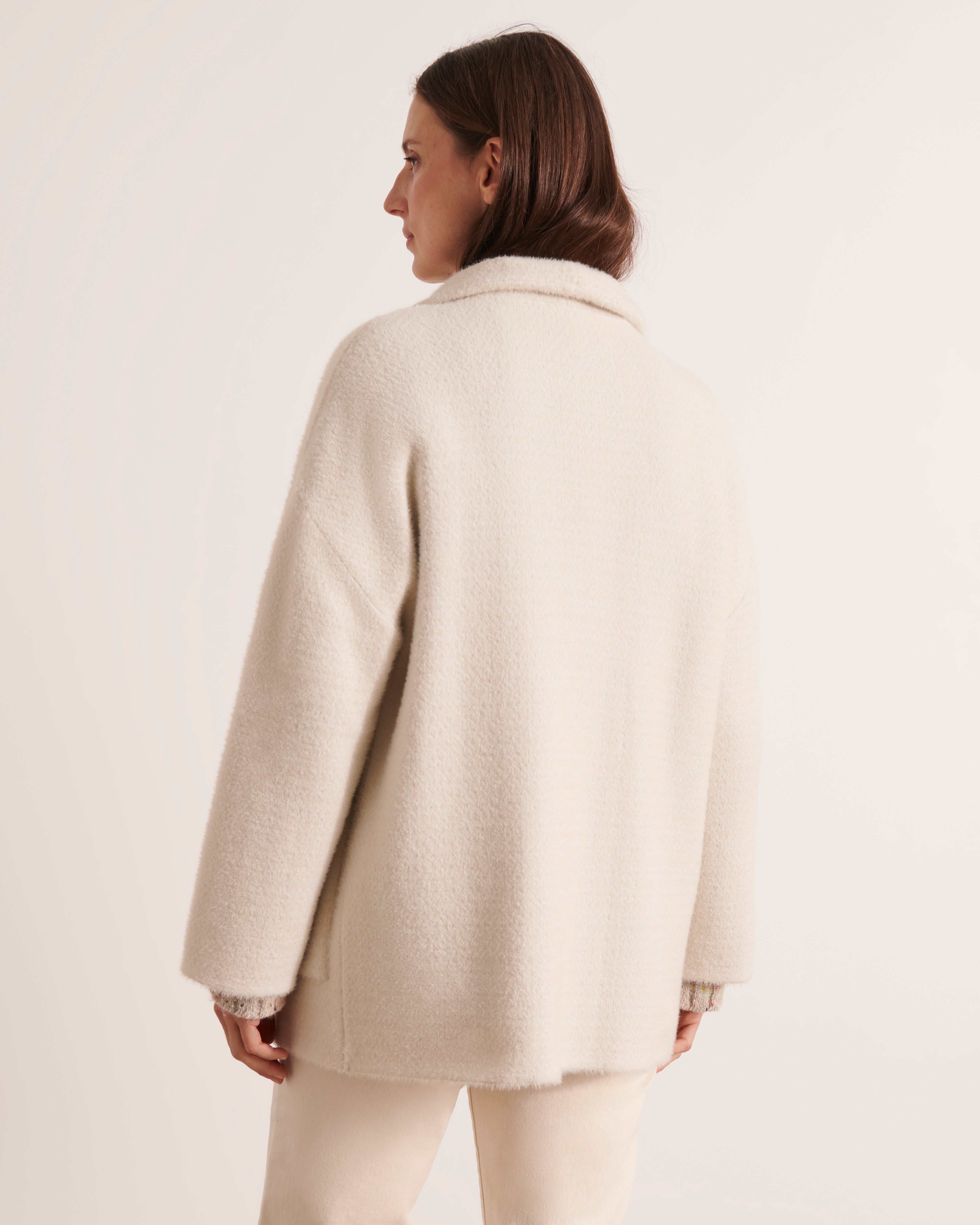 veste en maille jacquard poilue blanc cassé