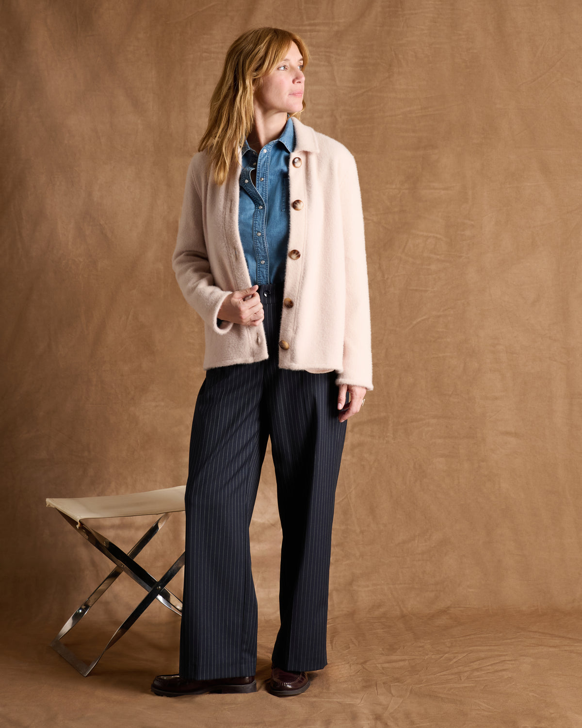 Veste beige courte boutonnée