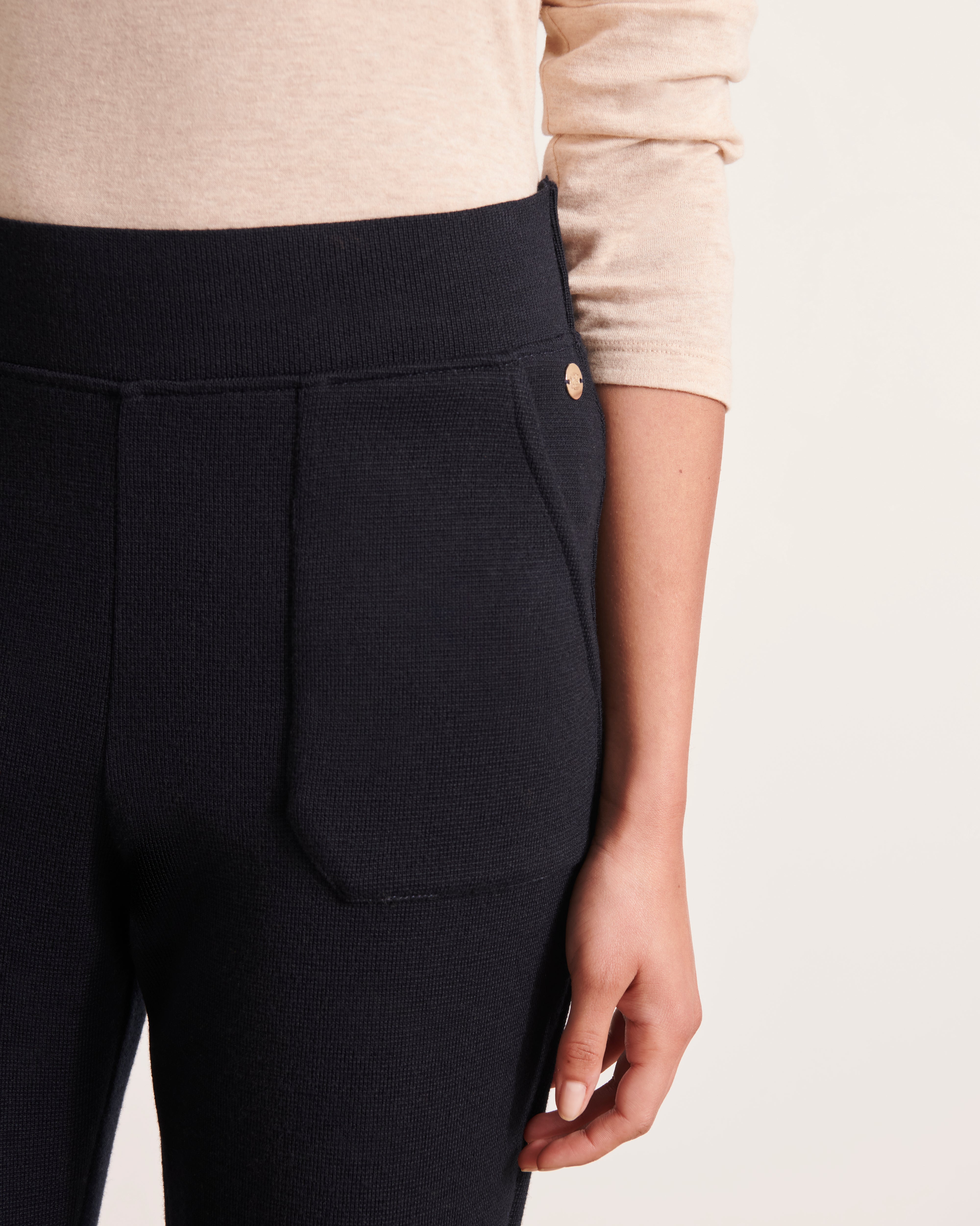 Pantalon en maille YIN-DB1927/12214/312