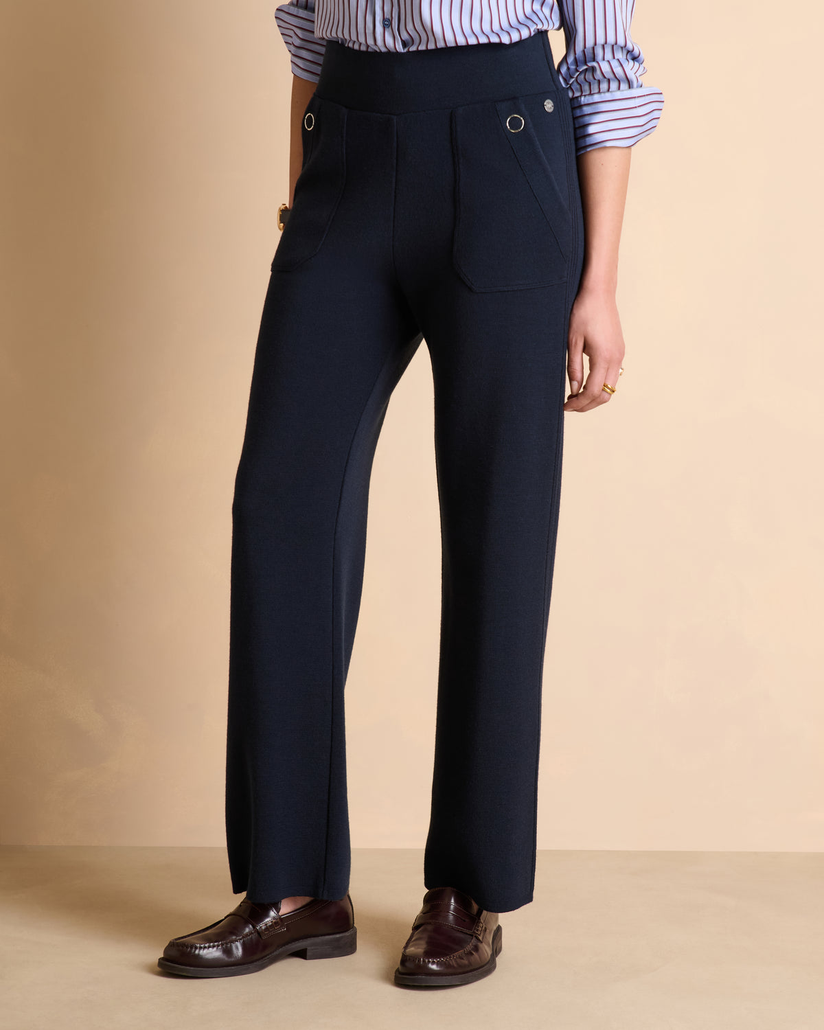 Pantalon bleu marine droit et large en laine YVETTE1927/14012/319