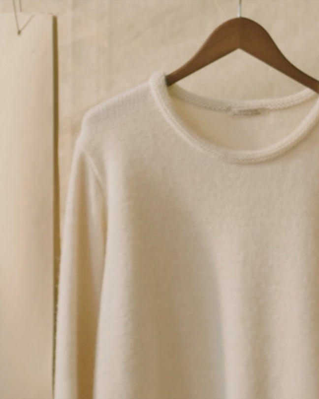 template--28209958977913__section_hero_fEYrER