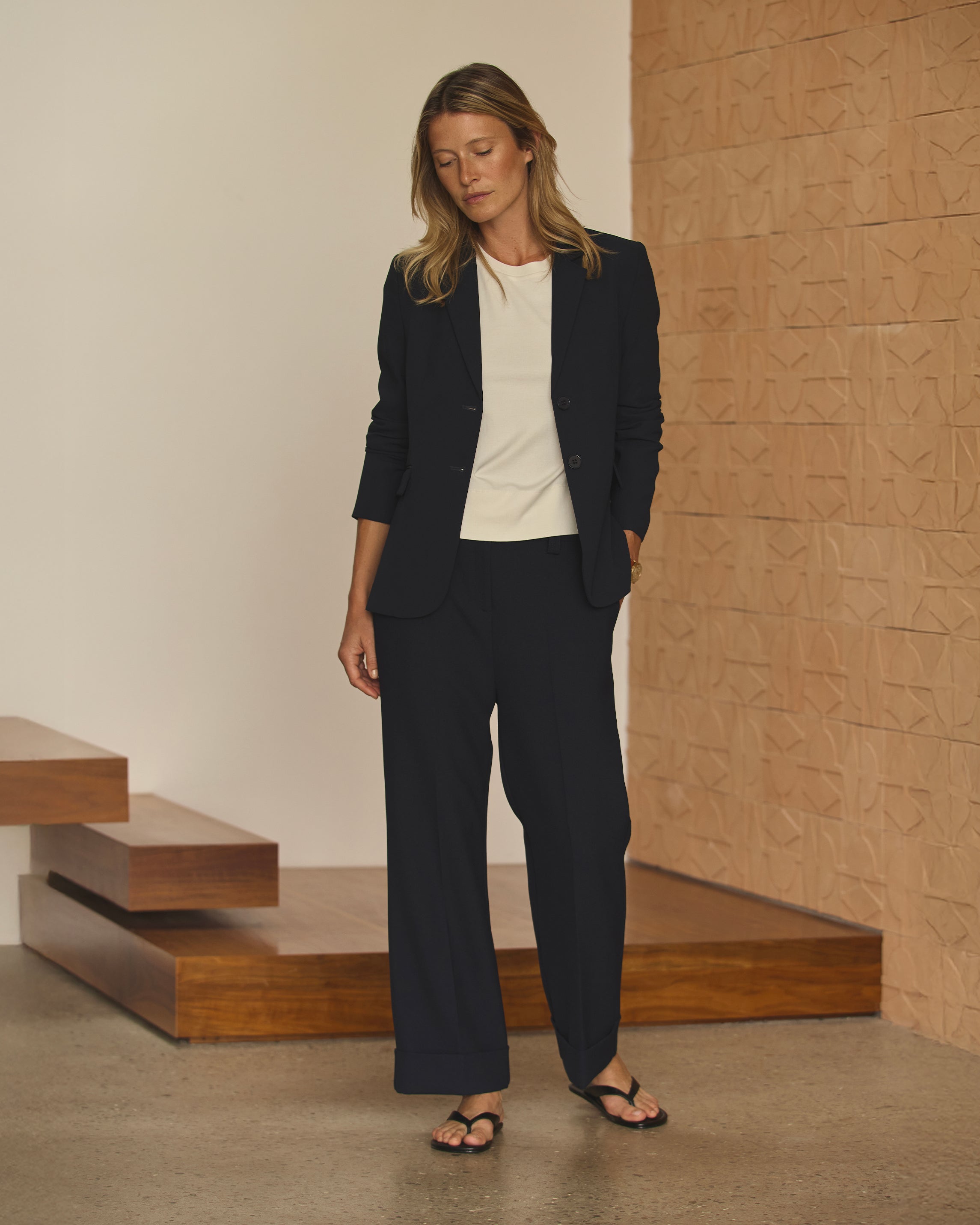 template--27144615919993__section_hero_akpCjR