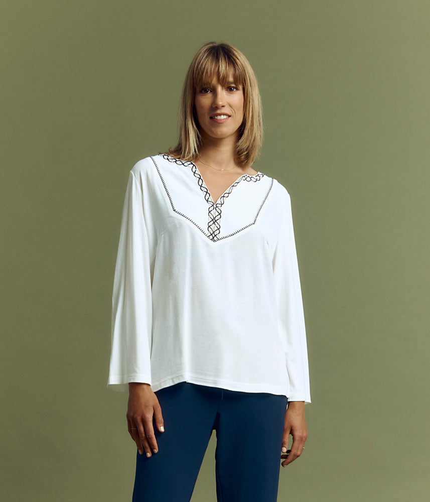 Embroidered blouse in viscose crepe CHIPIE/85171/003